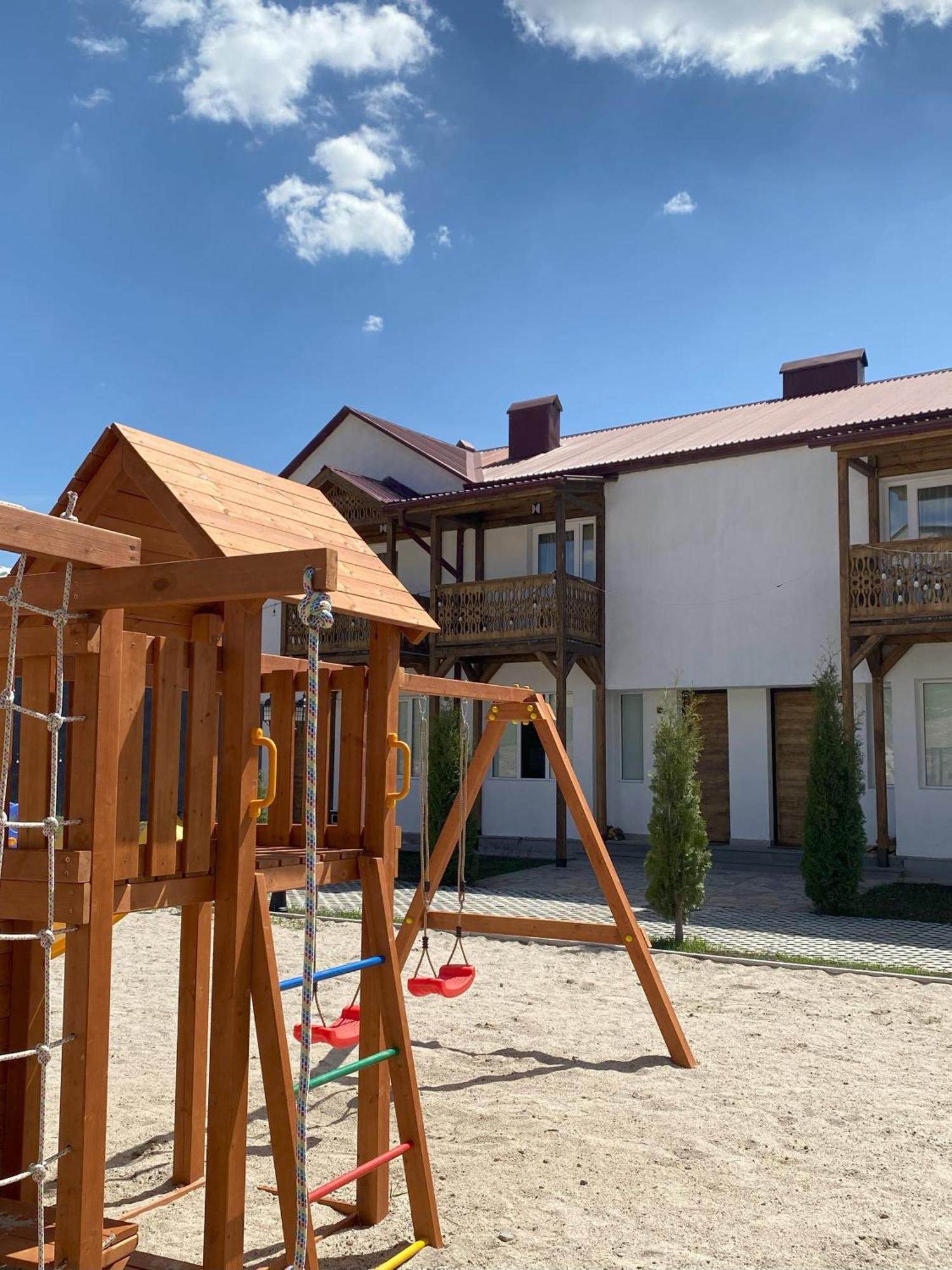 Motives Inn Dilijan Exterior foto