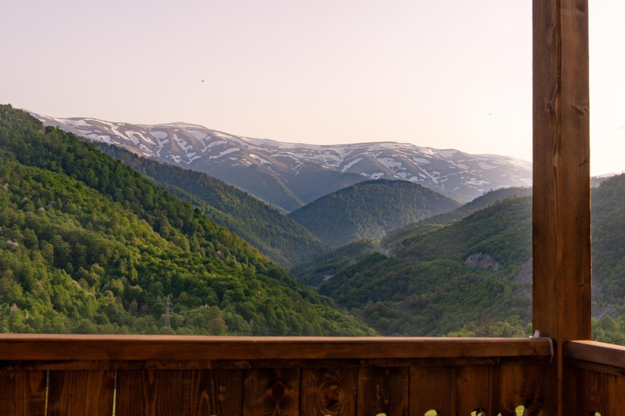 Motives Inn Dilijan Exterior foto